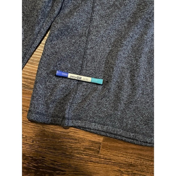 Woolrich Men's XL Blue Fleece Pullover With Chest Pocket Quarter‎ Zip Sweater - Picture 5 of 6